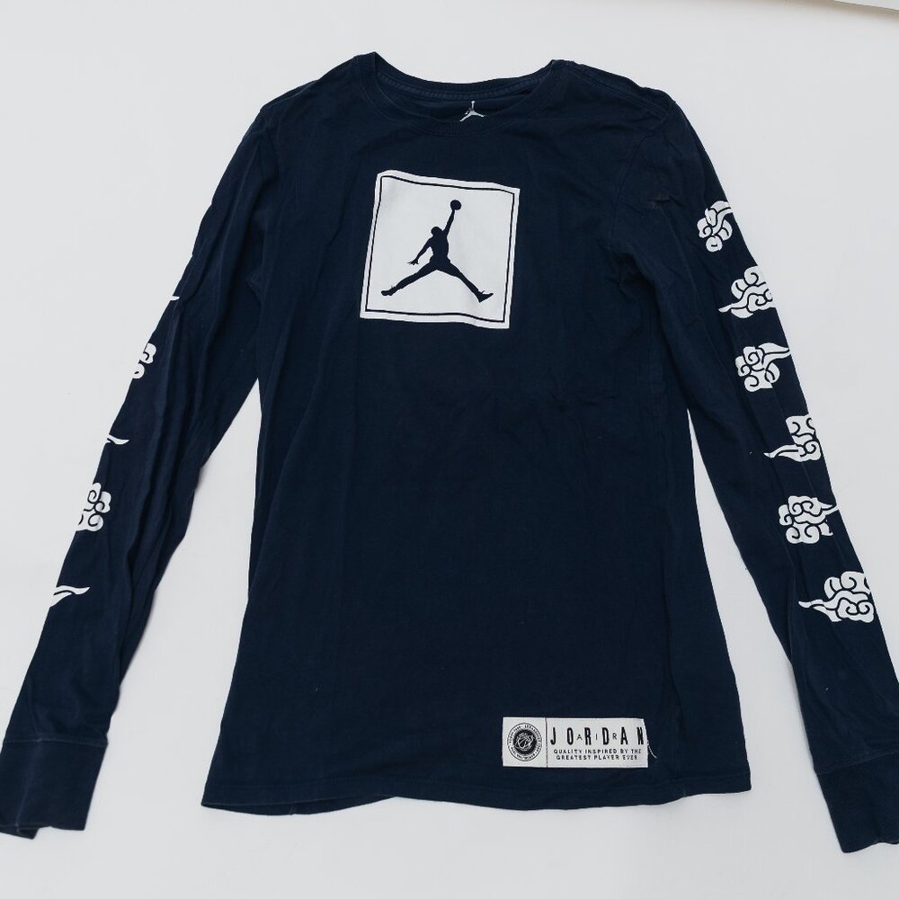 Jordan Brand Japanese Kanji Long Sleeve T-Shirt Navy Clouds Size S